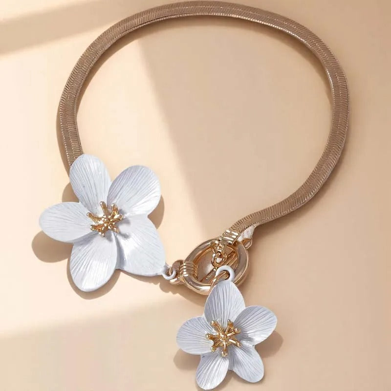 Elegant Twin Flower Anklet