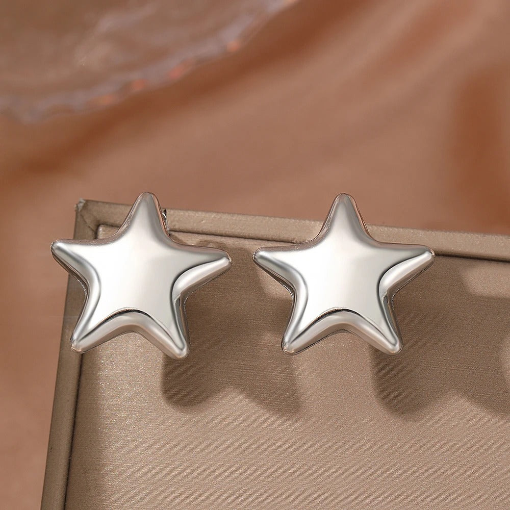 Minimal Star Earrings