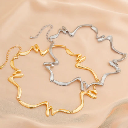 Elegant Irregular Wave Torques Necklace