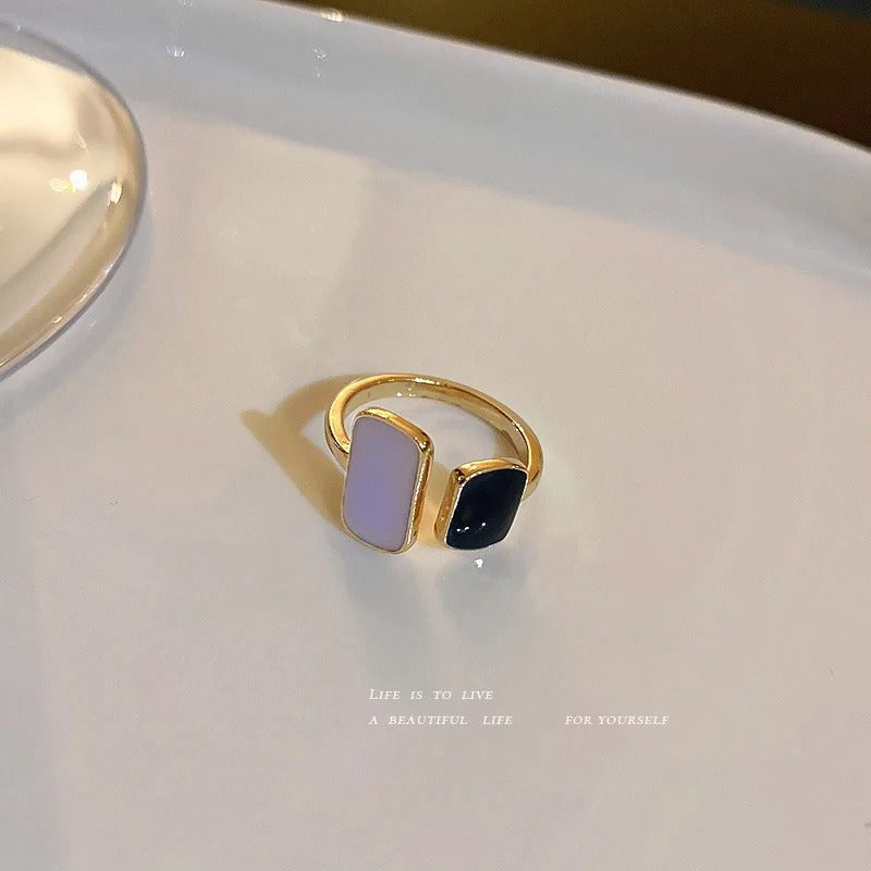Geometric Dripping Shapes Ring